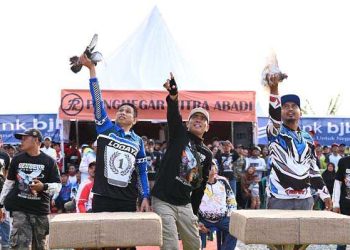 Mempererat Tali Silaturahmi, Kapolda Jabar Buka Lomba Burung Merpati Tinggi Geber Nasional