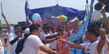 Anniversary Ke-4 Karang Taruna Sejahtera Desa Cilegong Gelar Jalan Sehat