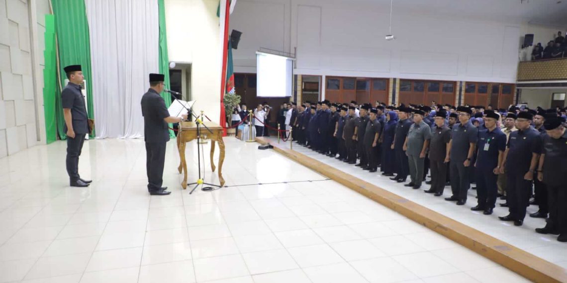 Bupati Lantik 820 Pejabat di Lingkungan Pemkab Bandung, Diantaranha 5 Eselon II Dirotasi