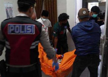 Polisi Olah TKP Temu Mayat di Perum Garden Jati