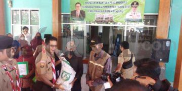 Bupati Bandung Gelontorkan BLT Untuk Ribuan Penerima di 31 Kecamatan