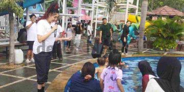 Calon Anggota DPR RI Sania Siti Tuti Susilawati Kunjungi Victory Waterpark Sadu, Pengunjung Terhibur