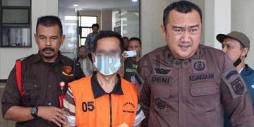 Ditetapkan Jadi Tersangka Korupsi Dana BOS dan PIP, Kejari Kabupaten Sukabumi Resmi Tahan Kepala SMP Islam Kabandungan