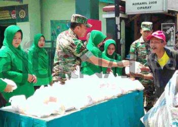 Aksi Nyata Giat Jum’at Berkah, Koramil 2408 Ciparay Baleendah Berbagi Kasih