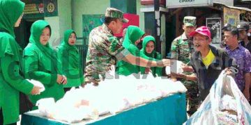 Aksi Nyata Giat Jum’at Berkah, Koramil 2408 Ciparay Baleendah Berbagi Kasih