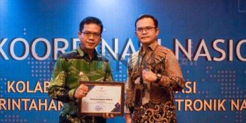 Bupati Bandung Dapat Penghargaan Sebagai Pemda Terbaik dalam Percepatan Pemanfaatan Utilisasi PDN 2023