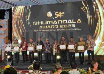 Inovasi Pemanfaatan Informasi Geospasial dalam Tata Kelola Pemerintahan, Pemkab Bandung Raih Penghargaan Bhumandala Award 2023