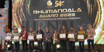 Inovasi Pemanfaatan Informasi Geospasial dalam Tata Kelola Pemerintahan, Pemkab Bandung Raih Penghargaan Bhumandala Award 2023