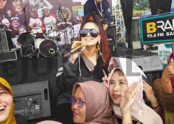 Penampilan Sania Hipnotis Pengunjung Acara HUT ke 45 FKPPI Jabar