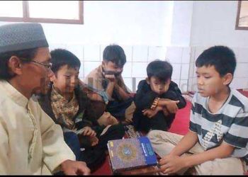 Ustadz Apep dan Kiki Riki Penerima Insentif Takmir dan Marbot Berterimakasih kepada Bupati Bandung