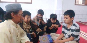 Ustadz Apep dan Kiki Riki Penerima Insentif Takmir dan Marbot Berterimakasih kepada Bupati Bandung
