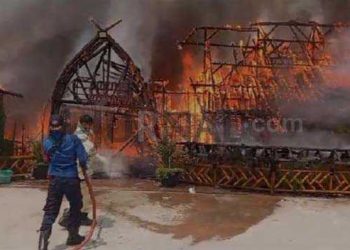 RM Saung Kabogoh Dilalap Api Seluruh Matrial Hangus Terbakar