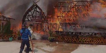 RM Saung Kabogoh Dilalap Api Seluruh Matrial Hangus Terbakar