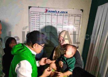 Kunjungi Purwakarta Cak Imin Temui 100 Anak yang Disunat