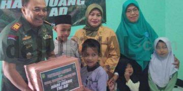 Peringati Juang Kartika TNI AD, Koramil 2408 Ciparay Baleendah Berikan Santunan Pada Veteran Warakawuri Dan Anak Yatim Piatu