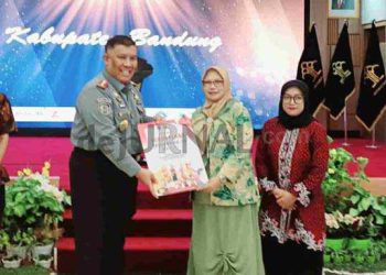 Pemkab Bandung Terima Penghargaan Kabupaten Peduli HAM dari Kemenkum HAM