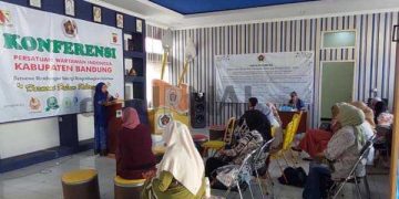 IKWI Kabupaten Bandung  Peringati Hari Ibu 2023  demgan  Gelar Tausiah