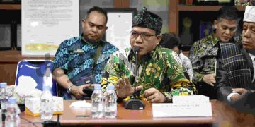 Bupati Bandung Mengenalkan Seni Badawang dan Wayang Golek di PWI Pusat