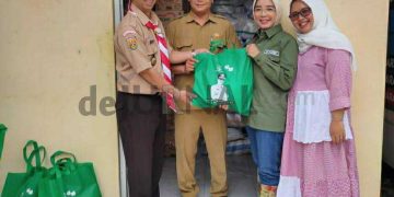 Pemkab Bandung Salurkan Bantuan Bahan Pangan kepada Masyarakat Terdampak Banjir