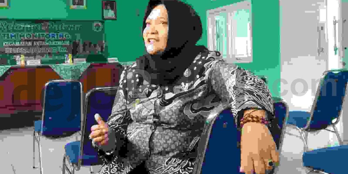 Ratusan KK di Desa Buninagara Kecamatan Kutawaringin Belum Teraliri Listrik