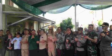 Anggota DPRD Kab Bandung H Yayat Sumirat SH, Hadiri Peresmian SPAM Desa Pakutandang