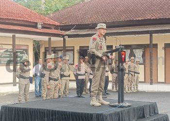 Dansat Brimob Polda Jabar Pimpin Upacara Pembukaan Latihan Pelopor