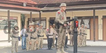 Dansat Brimob Polda Jabar Pimpin Upacara Pembukaan Latihan Pelopor