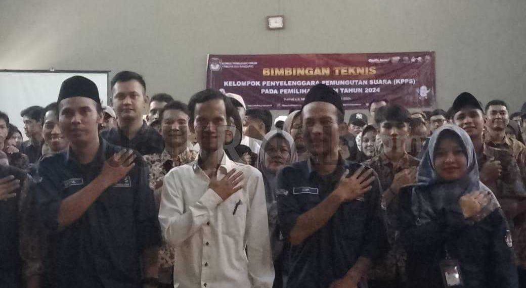 PPS Desa Ciheulang Gelar Bimtek KPPS Menjelang Pemilu 2024