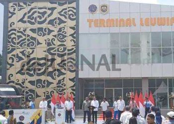 Kapolda Jabar Dampingi Presiden RI Resmikan Terminal Leuwipanjang Kota Bandung