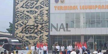 Kapolda Jabar Dampingi Presiden RI Resmikan Terminal Leuwipanjang Kota Bandung