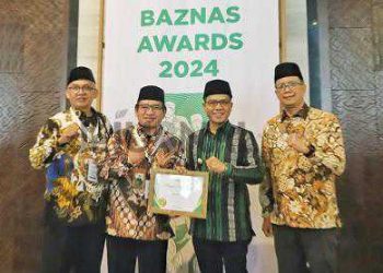 Dinilai Pendukung Pengelolaan Zakat Terbaik di Indonesia, Dadang Supriatna Dianugerahi BAZNAS Award 2024