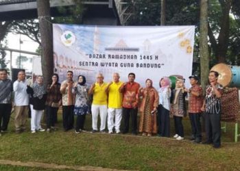 Sentra Wyata Guna Bandung menggelar Bazar Ramadhan 1445 H.