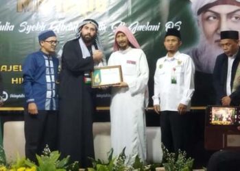 Syech Ibrahim Mahmoud Mustafa Abu Mahmoud melakukan Safari Ramadhan dari tanggal 18-23 Maret 2024 ke beberapa masjid di Kabupaten Bandung .