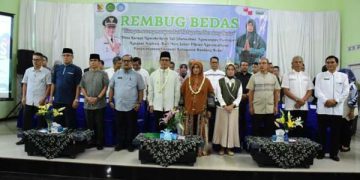 Rembug Bedas ke 101 di Desa Margamukti, Bupati Bandung Dadang Supriatna kembali dapat dukungan warga untuk melanjutkan di periode 2.