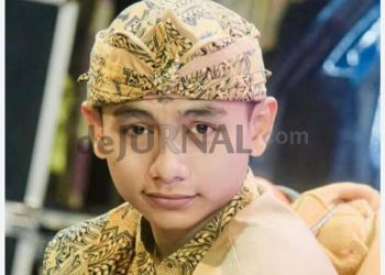 Dalang Khanha Sandhika Ade Kosasih Sunarya.