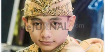 Dalang Khanha Sandhika Ade Kosasih Sunarya.