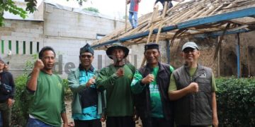 Menginap Semalam di Rumah Kakek Enang, Bupati Bandung Perbaiki Rumah Tak Layak Huni