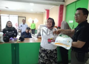 Pemdes Sumbersari Salurkan Bantuan Cadangan Pangan Beras Dan BLT – DD