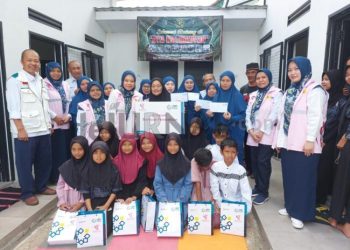 Jelang Hari Anak Nasional 2024, YBM PLN Tasikmalaya Bersama Srikandi Memberikan Program Bantuan Pendidikan