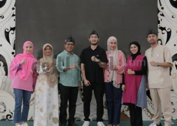 Berkunjung ke Rumdin, Raffi Ahmad Dukung Bupati Bandung Dua Periode