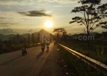 Gunung Lalakon, Tempat Potongan Badan Dipati Ukur Dikubur?