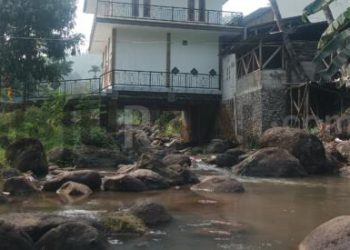 Pengolahan Emas Diduga Memakai Bahan Merkuri di Pinggir Sungai Citarik, Bolehkah?