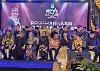 PLN UP3 Tasikmalaya Raih Penghargaan Layang Pangupajiwa Untuk Sektor Pendapatan