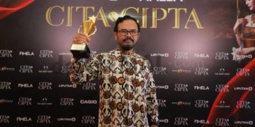 Implementasikan Layanan Internet Gratis di 270 Desa, Bupati Bandung Diganjar Penghargaan Tokoh Inspiratif Bidang IT