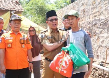 Tinjau Lokasi Longsor TPT di Pacet, Bupati Bandung Bantu Korban dan Realisasikan Rutilahu