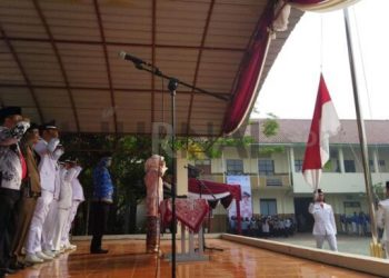 Upacara HUT ke 79 RI Tingkat Kecamatan Margahayu  Camat Berharap Kabupaten Bandung Lebih Maju Lagi