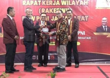 Sekda Ade Minta Perawat Dukung Program Penurunan Prevalensi Stunting