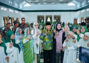 Foto: Anggota DPR-RI Dapil X Fraksi PKB Rina Sa'adah Saat Mendampingi Cagub-Cawagub Acep Adang-Gitalis di Acara Maulid Nabi Muslimat NU .Rina Yakinhh Ciamis Meraih Kemenangan