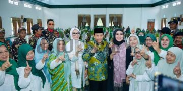 Foto: Anggota DPR-RI Dapil X Fraksi PKB Rina Sa'adah Saat Mendampingi Cagub-Cawagub Acep Adang-Gitalis di Acara Maulid Nabi Muslimat NU .Rina Yakinhh Ciamis Meraih Kemenangan