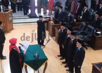 Foto: Pelantikan dan pengambilan sumpah Ketua DPRD Ciamis Nanang Permana beserta 3 Wakil nyaa